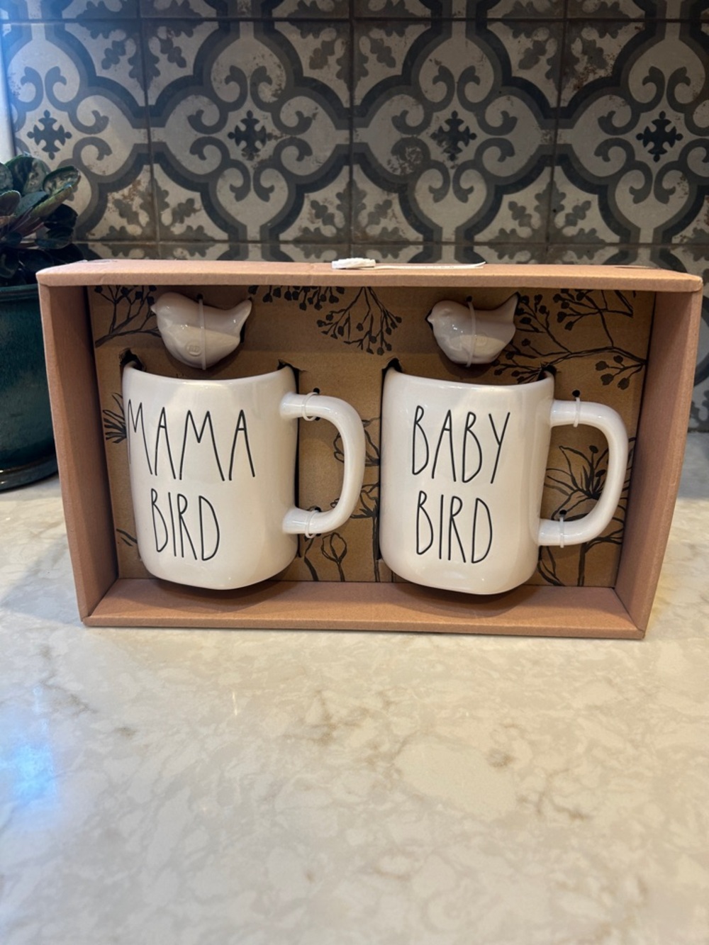 NEW IN BOX- RAE DUNN “Mama Bird”& “Baby Bird” Ceramic Mug Set w/ Bird Rim Charms